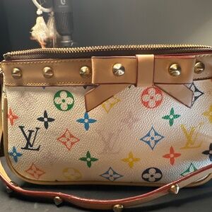 Louis Vuitton vintage 2003 Pochette Bag